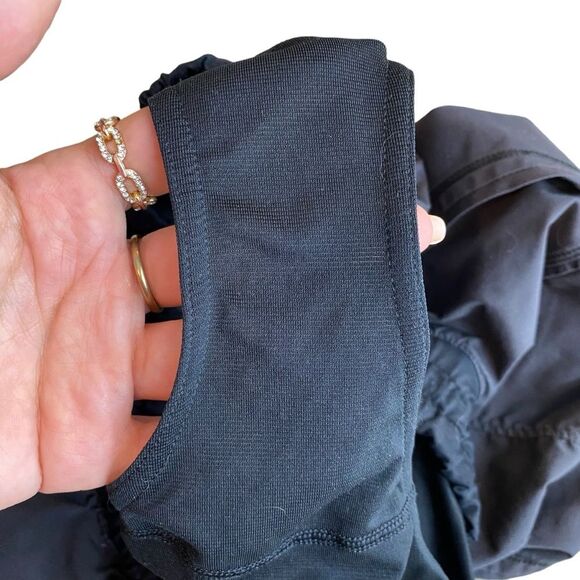 Lululemon Women’s‎ 2 Track That Lined Arhletic Shorts Black Workout Sporty Gym - Picture 7 of 8